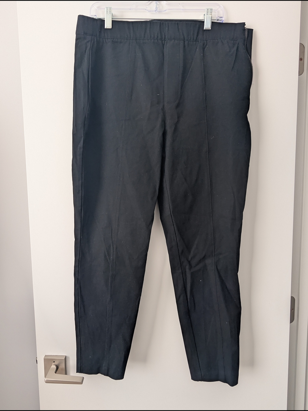 GAP Black Slim Tapered Ankle Pants